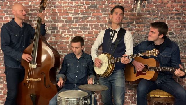 I've just seen a face - Bluegrass Radio смотреть онлайн