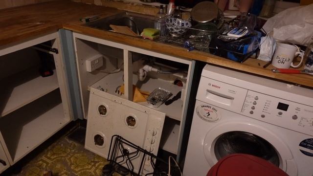 НОВЫЙ ДЕКОР ДЛЯ СПАЛЬНИ И РЕМОНТ КУХНИ В САМОМ РАЗГАРЕ. ДЕМОНТАЖ ПЛИТЫ смотреть онлайн