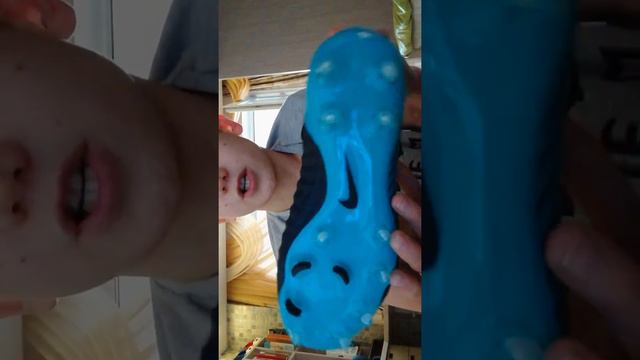 Обзор на новые бутсы!! смотреть онлайн