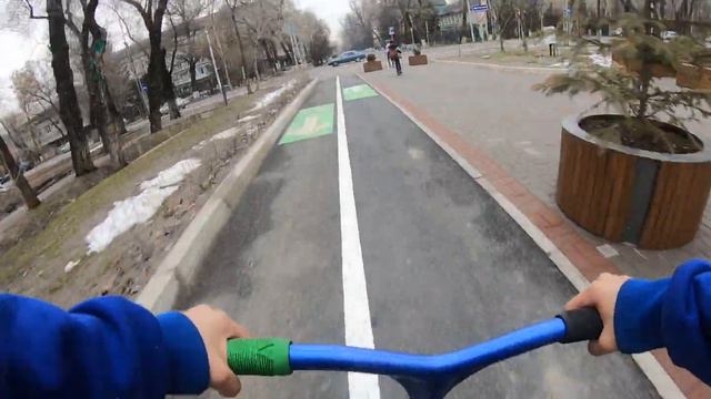 2018 03 04 Scoot Street Almaty GH010513 смотреть онлайн