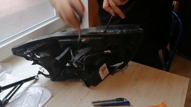 Разборка фар Лада Веста
