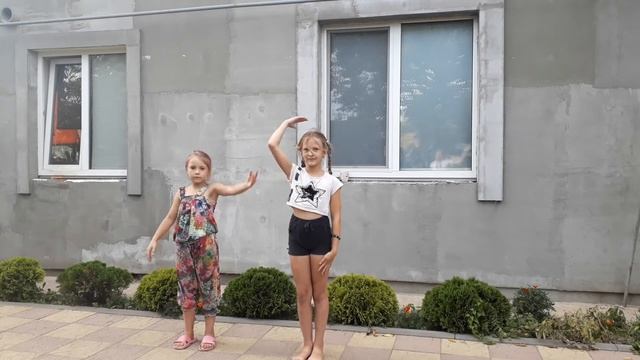 ПРИДУМАЛИ ТАНЕЦ САМИ! смотреть онлайн