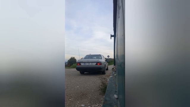 Mercedes W124 250d OM602 Muffler Delete Sound