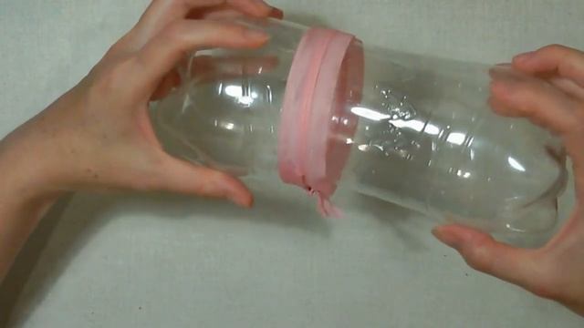 DIY Пенал из пластиковой бутылки. Легко и быстро/DIY Pencil case made of plastic bottle смотреть онлайн