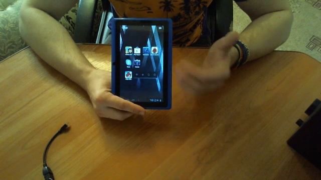 Обзор на китайский планшет Allwinner A13, YeahPad A13/Mid Q88