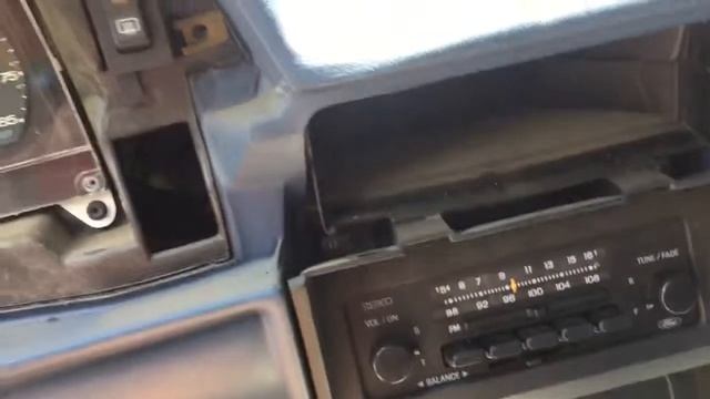How to remove gauge cluster on a 1980’s Ford Escort/Exp/Lynx/Tempo смотреть онлайн