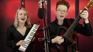 Цой группа Кино - Кончится лето.
Кавер на гитаре и мелодике.