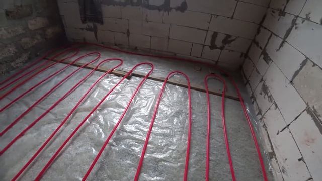 ВОДЯНОЙ ТЕПЛЫЙ ПОЛ СВОИМИ РУКАМИ. МЕЧТА О ТЕПЛОМ ПОЛЕ ВСЕ БЛИЖЕ. НАЧАЛО. смотреть онлайн