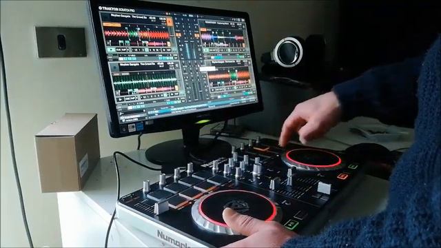 Mashup  Crowd Song VS Capturing Matrix By VIN@SAL Remix (dance Techno Trance House Anni90/2000)