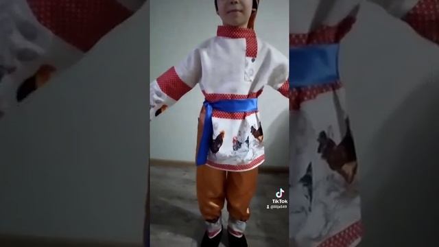 Новогодний костюм Петрушка! смотреть онлайн