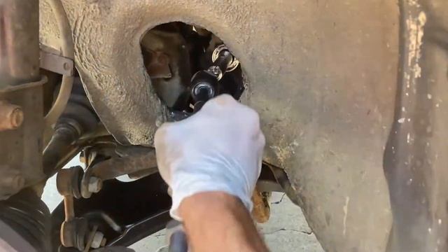 1995-1999 Toyota Corolla - Replace Tie Rods - Girlie Garage смотреть онлайн