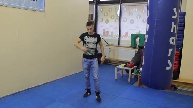 Прямые удары в Боксе. Секция Бокса. смотреть онлайн