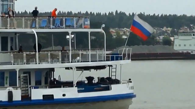 Теплоход Александр Бенуа на Пестовском водохранилище 31 08 2013г смотреть онлайн