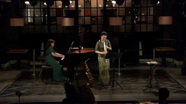 Schumann : 3 Romances, Op.94 arr. for soprano sax and piano смотреть онлайн