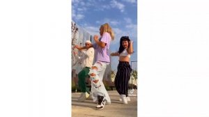 Саша шла к себе домой с скромной вечерушки. Песня ракушка подборка тик ток