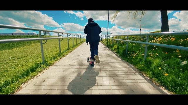 Прогулка на самокате в Новогрудке / Scooter ride in Novogrudok смотреть онлайн