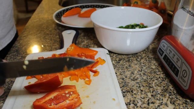 Вот как делаются американские чемпионы. Они едят чили Джоша смотреть онлайн