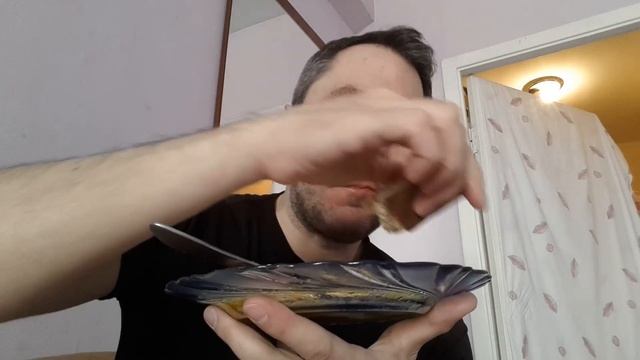 MUKBANG. ЯИЧНИЦА ГЛАЗУНЬЯ, ЖАРЕНОЕ МЯСО, КАРТОШКА. ОБЖОР. смотреть онлайн