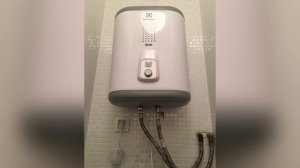 Водонагреватель Electrolux EWH 30 Royal