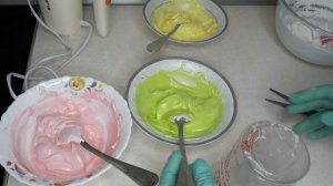 Приготовить Меренгу, это очень просто! Как окрасить в радужные цвета !!!