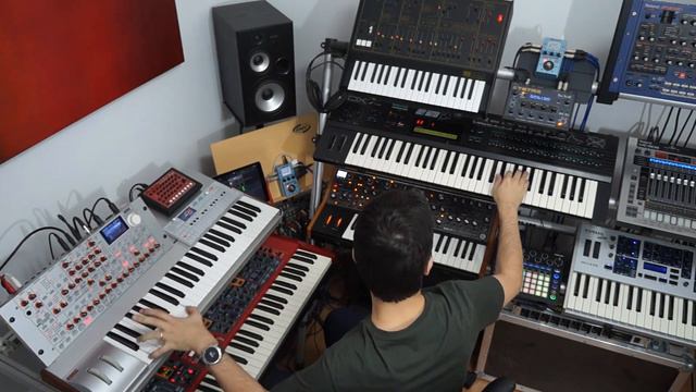 Synth Jam 66: Fanfare - Korg Radias, Yamaha DX7, Moog Sub 37, Arp Odyssey смотреть онлайн