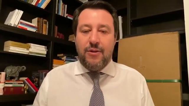 Salvini: «E' una vergogna, un governo che tiene chiusi gli italiani e spalanca le porte ai mafiosi» смотреть онлайн