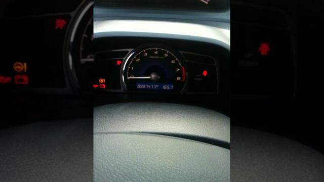 Пуск двигателя Honda Civic на свечах Denso смотреть онлайн