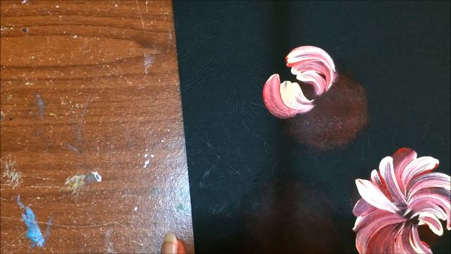 One Stroke Painting Tutorial- Round Brush Flower Using Double Color Loading Technique смотреть онлайн