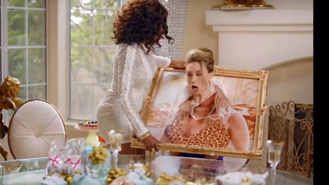Funny Lesli Kay AT&T Commercial смотреть онлайн