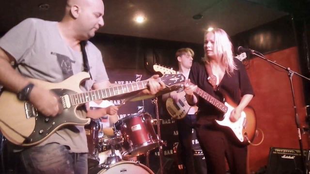 Ксения Федулова в Jamsession с Петром Ашуровым в Джем-сейшен