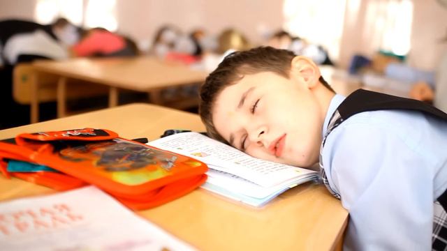 Анонс "Человека". Учитель смотреть онлайн