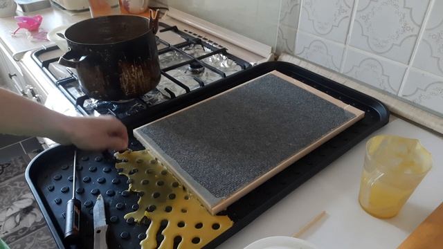 Изготовление вощины методом литья с использованием силиконовой матрицы.Часть 3. смотреть онлайн