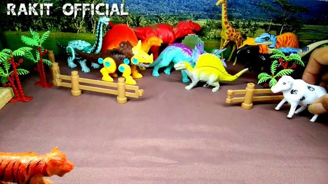 Hunting found jurassic world evolotion2: T-rex,centrosaurus vs spinosaurus,cow,animal revolt battle смотреть онлайн