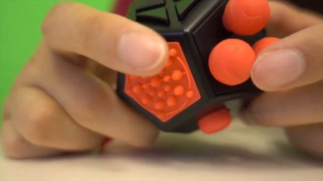 XDesign Fidget Cube 12 Sides Cube Anxiety Attention Toy Review / Showing