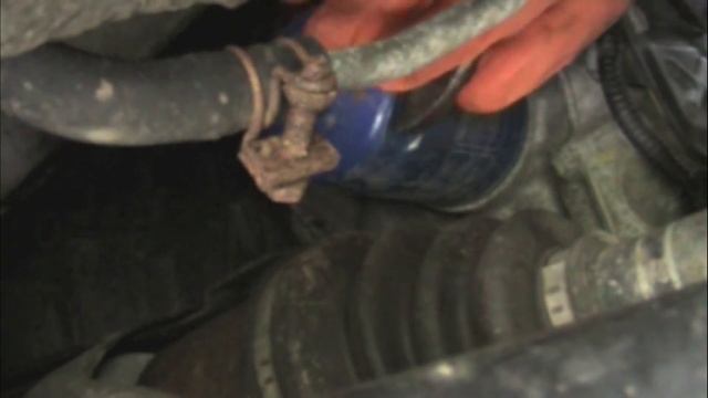 Honda Element Oil Change with Vacuum Extractor смотреть онлайн