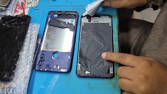 Замена экрана Samsung Galaxy A20s Destroyed Phone Repair - LCD Screen Replacement смотреть онлайн