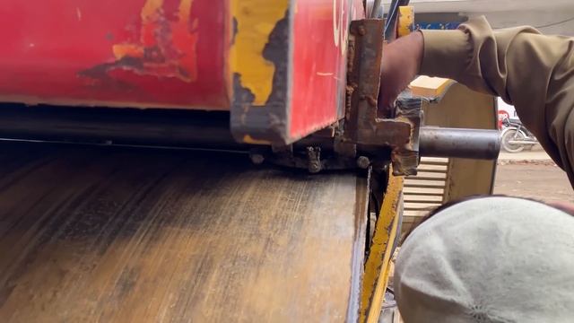 The Roller Drum of Road roller became crooked || How it repaired with a locally developed tool? || смотреть онлайн