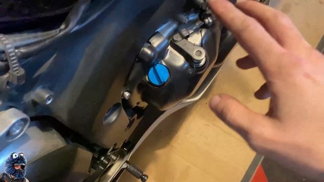 Como instalar Quickshifter en una HONDA CBR600RR 2005 | SinPlomo97 смотреть онлайн