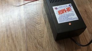 Выходной. Заряжаю АКБ. Мини обзор зарядного устройства ИСКРА-001.