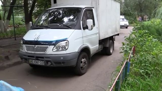 Грузовая Газель задавила женщину во дворе дома смотреть онлайн