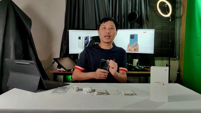 Xiaomi 13 Unboxing & 1st Impression смотреть онлайн