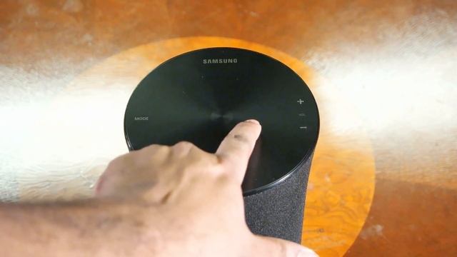 Review: Samsung Radiant R3 Wireless Speakers смотреть онлайн