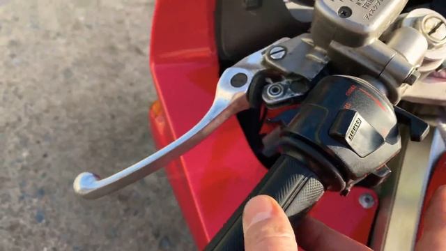Honda VFR 750 холодный запуск из Европы смотреть онлайн