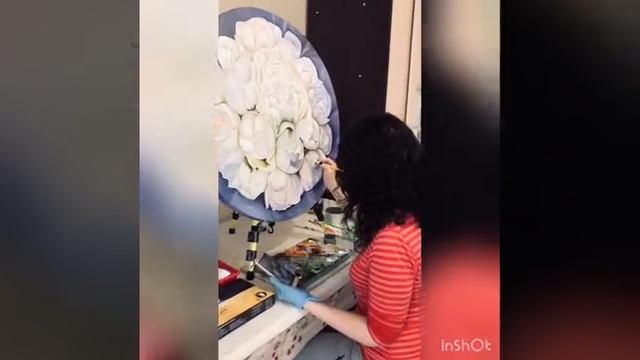 Пионы на круглом холсте. Масло. смотреть онлайн