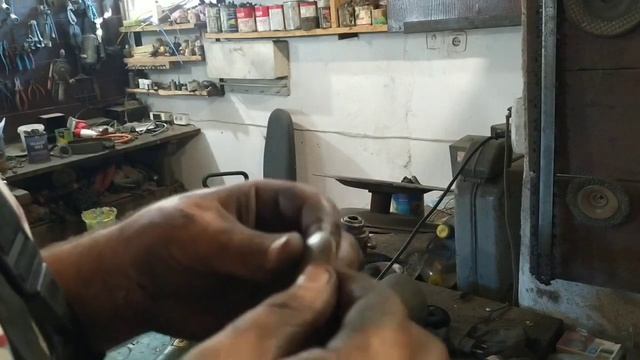 Заміна шкворня Газ 24, детальне відео. смотреть онлайн