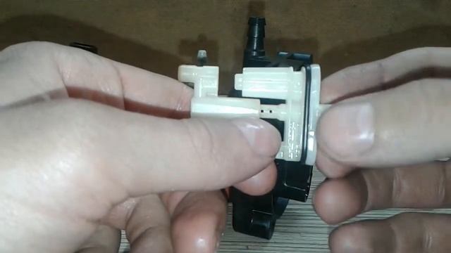 Карбюратор двигателей Briggs&Stratton 450e, 500e, 575ex смотреть онлайн