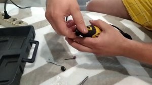 Гравер Deko DKRT350E-LCD SET 43 / 063-1413, гибкий вал, кейс, электронный дисплей,цанги,сверла,круг