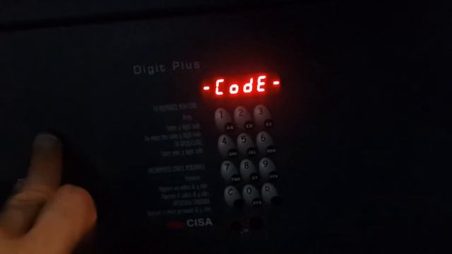 Настройка сейфа в гостинице Skiathos Palace. Греция. смотреть онлайн