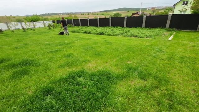 I Mow The Lawn With An Electric Lawnmower Stiga Collector 39 E