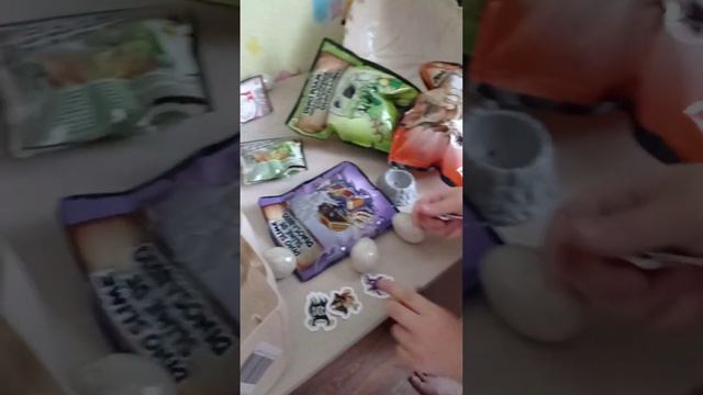 распаковка игрушки Череп смотреть онлайн